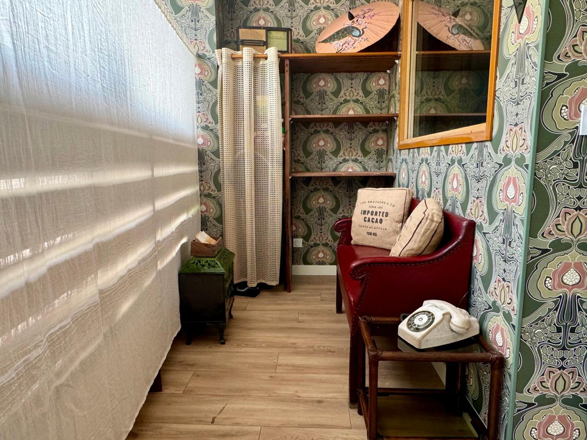 Le Grand Cafe, Centre Historique, Fibre, Ess, Rez-De-Chaussee, Bedinshop 로만스수르아이져 외부 사진