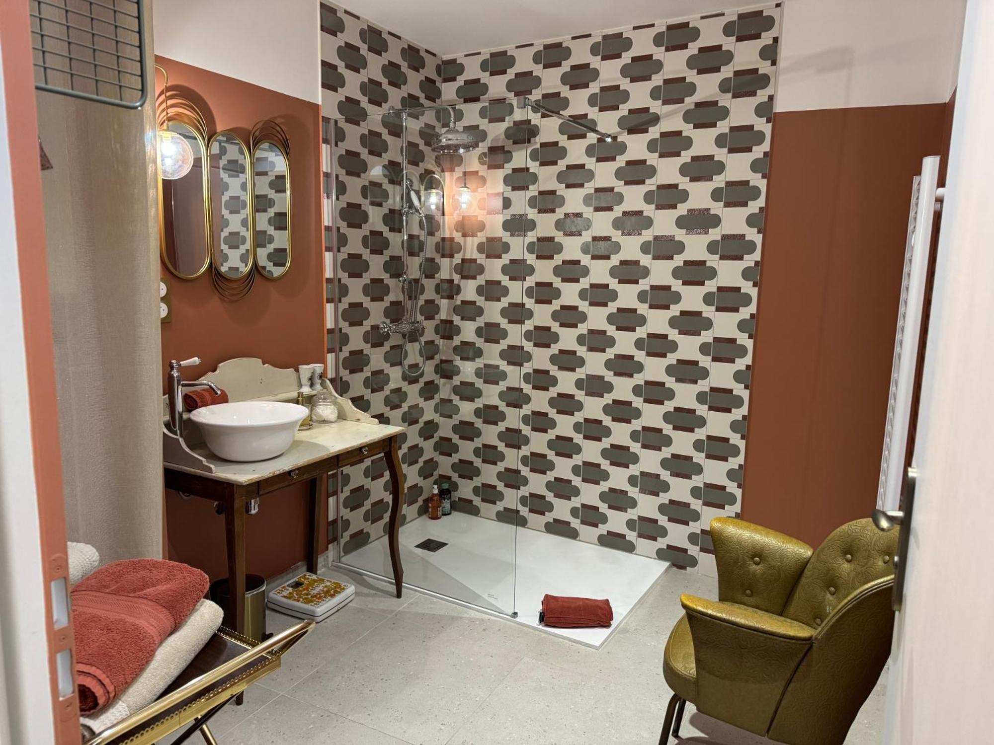 Le Grand Cafe, Centre Historique, Fibre, Ess, Rez-De-Chaussee, Bedinshop 로만스수르아이져 외부 사진